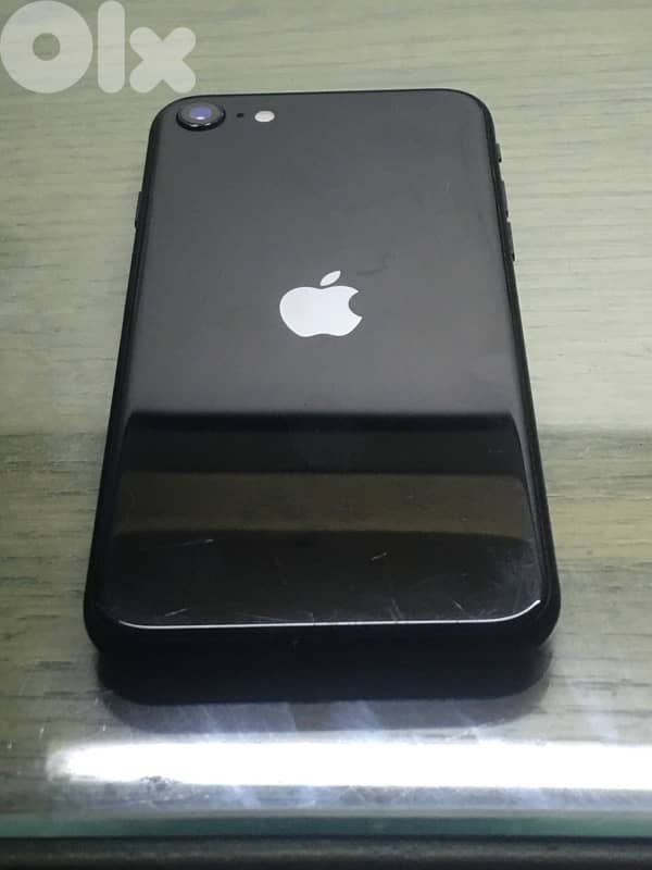 iPhone SE 3 2022 64gb 1