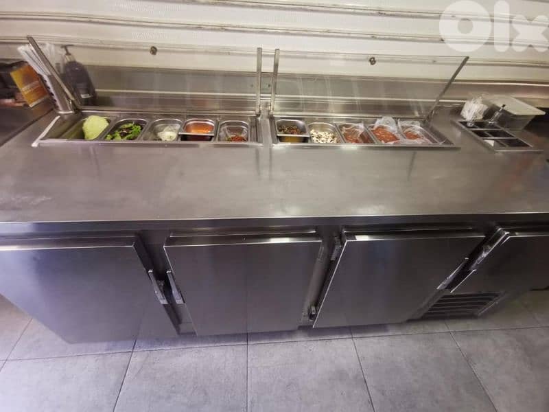 Fully equipped kiosk restaurant for sale 4