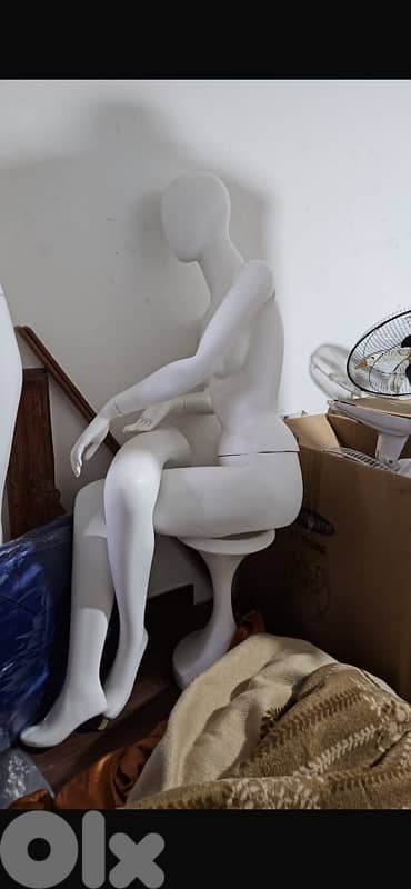 4 mannequins for sale 1