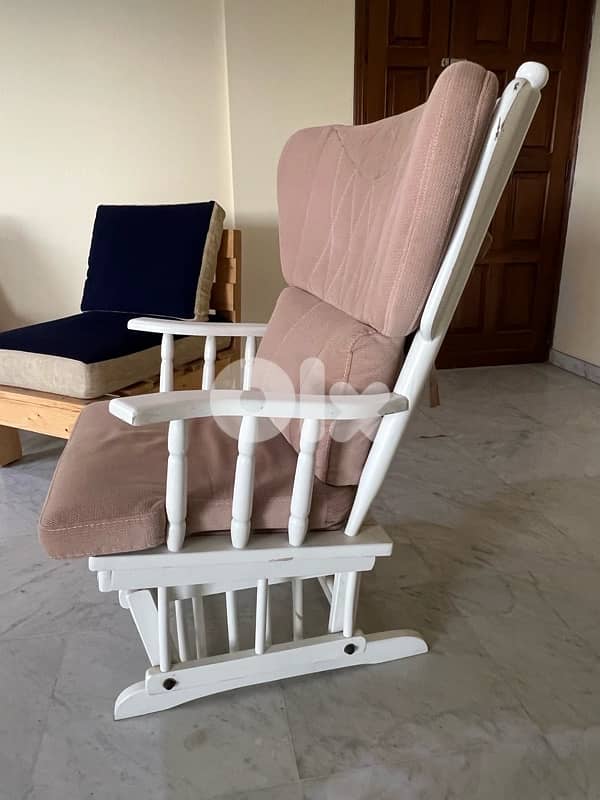 Nursing Chair 2