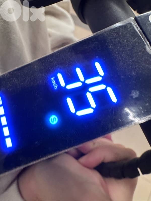 Lenzod PRO Foldable E-Scooter (35km/h) *New* 1