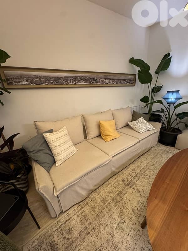 Elegant Neutral Sofa – Comfortable, Stylish & Ready for a New Home 1