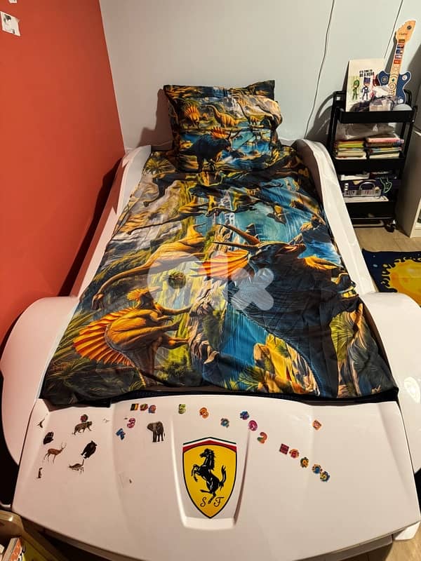 Kids Car Bed – Excellent Condition 3