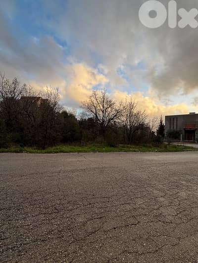 1200 Sqm Land in Rayfoun