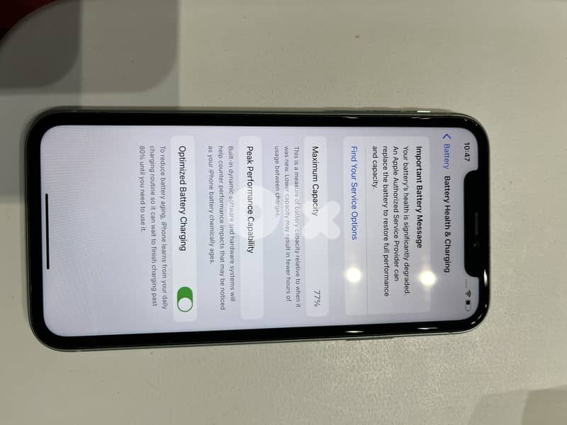 iPhone 11 like new tel:81/546556 3