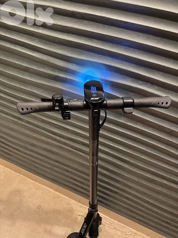 Scooter acer series 3 used 2month 2