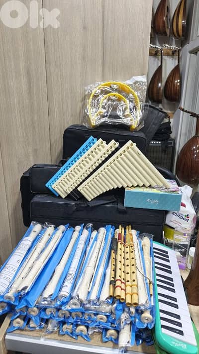 جميع انواع الالات الموسيقيه مع مستلزماتها