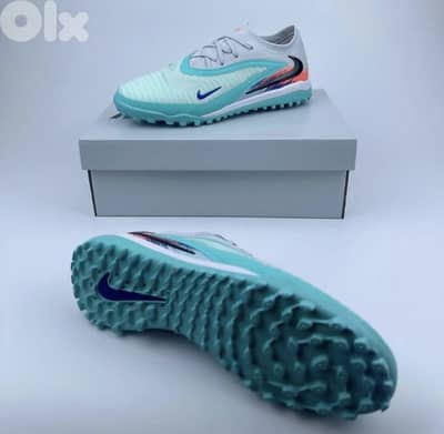 football shies nike phantom turf