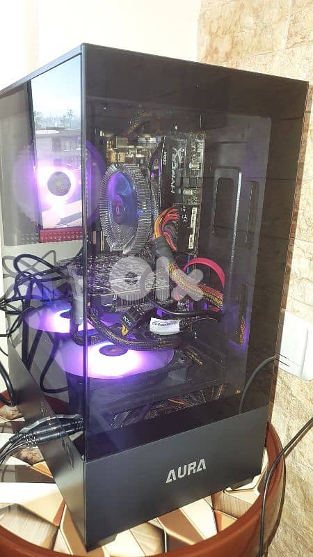 gaming computer *(used as new)*(less than 2 month only] 8