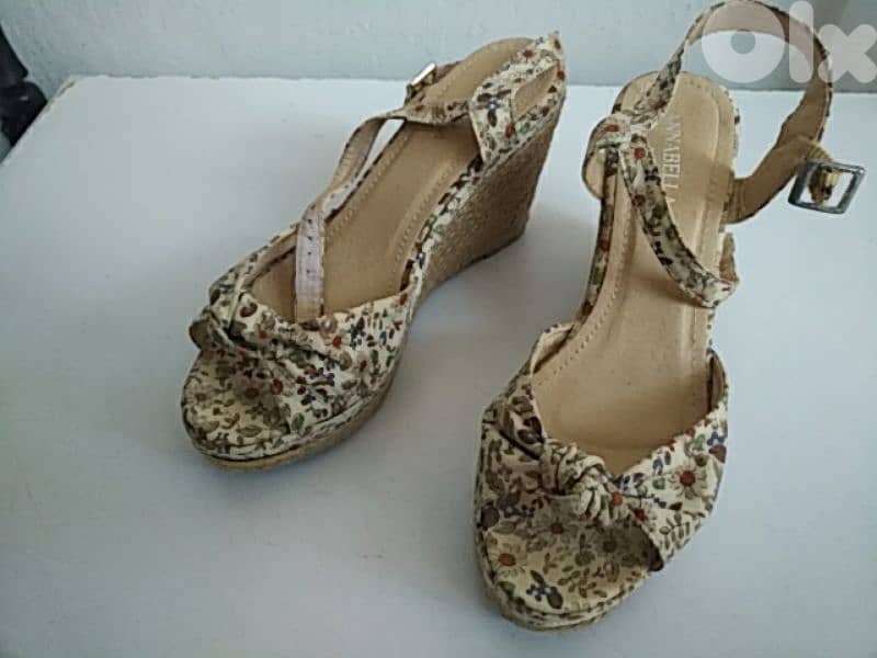 Wedge sandals (37) - Not Negotiable 1