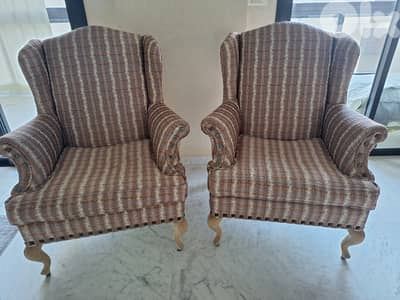 صالون ممتاز ٧ مقاعد  نظيف جدا