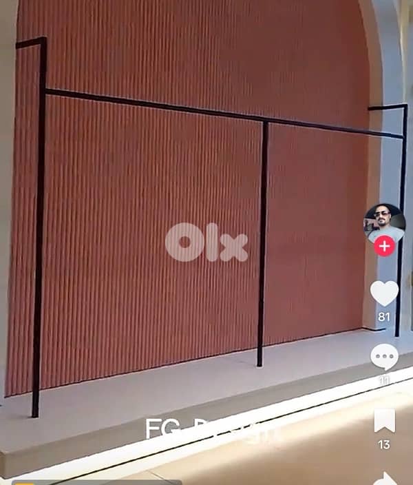 Clothing Store Décor – Display Stands 1