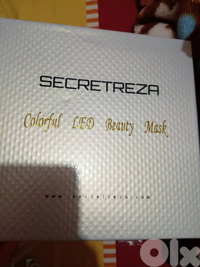 Secretreza Colorful LED anti-aging mask