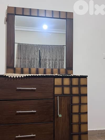 غرفة نوم للبيع