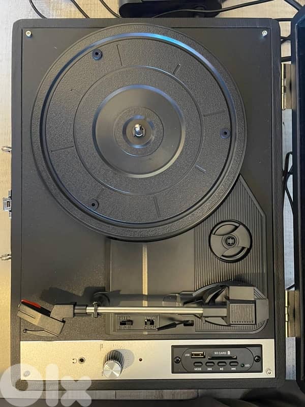 vinyl records player 2