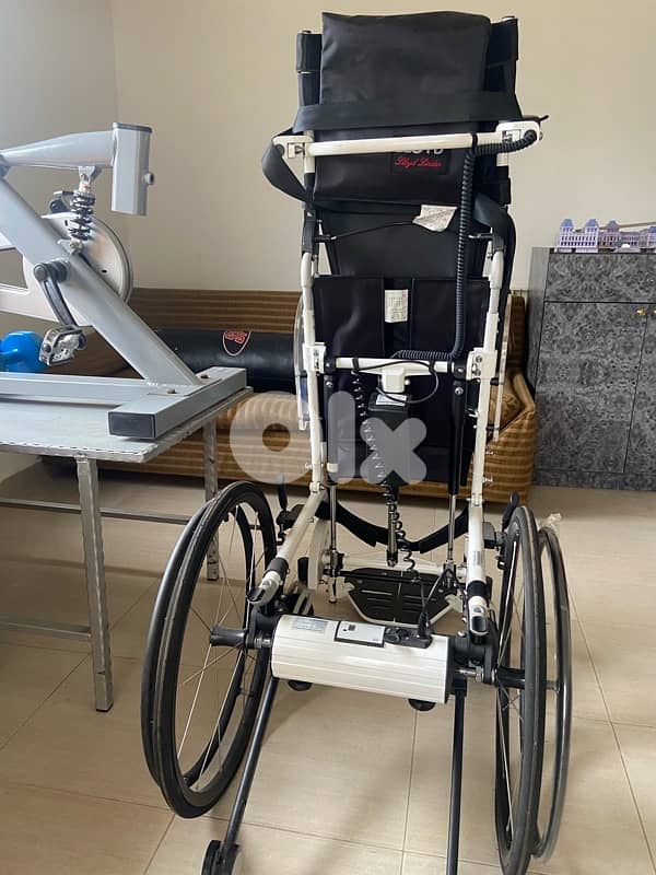 standing wheelchair 3