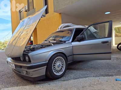 BMW 3-Series 1988 320i