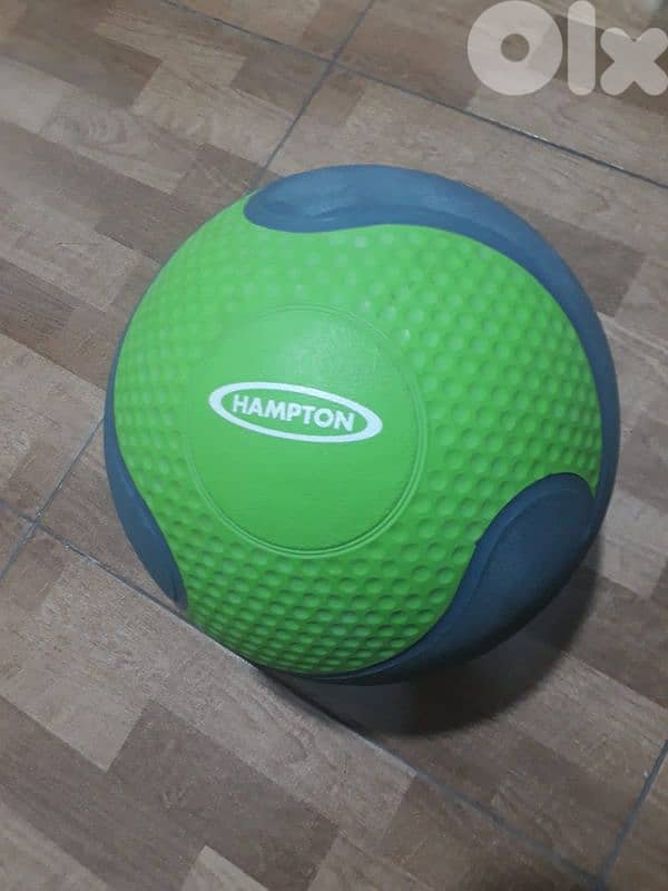med ball 12 lb / 5,44kg 2