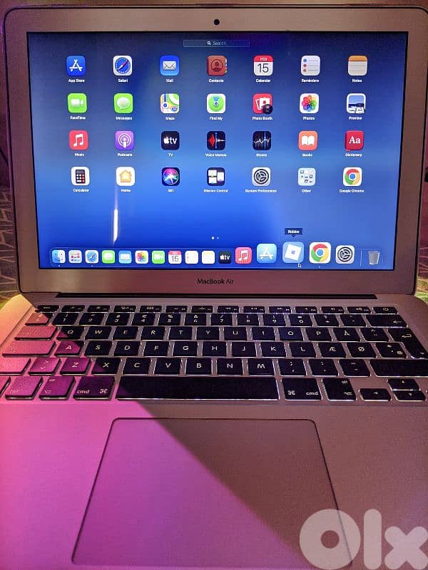 13" MacBook Air - MINT Condition - Amazing Battery 1