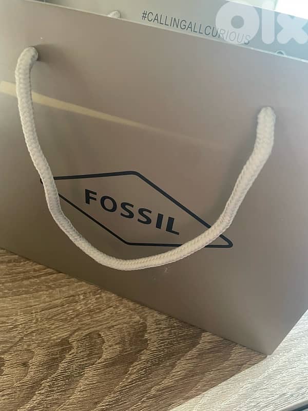 FOSSIL 9