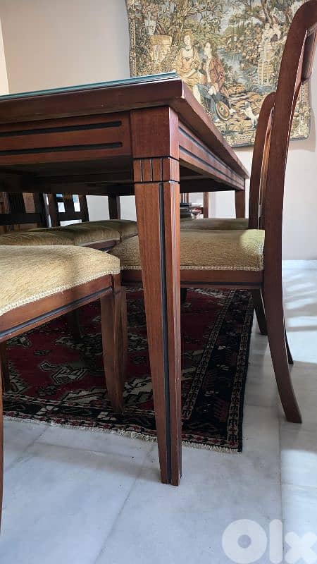 Soldi Wood Dining Table, Chairs, and Buffet 2