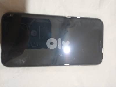 للبيع ايفون 11برو مساحتو 256GB  نظيف كتير ومافي ولا جرح