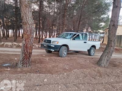 تويوتا توندرا 2002