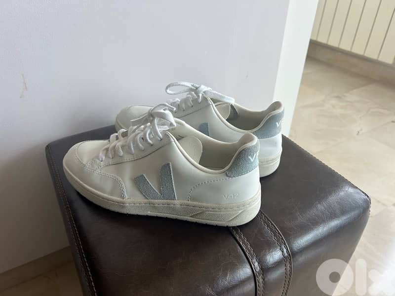 Veja Sneakers size 38 1