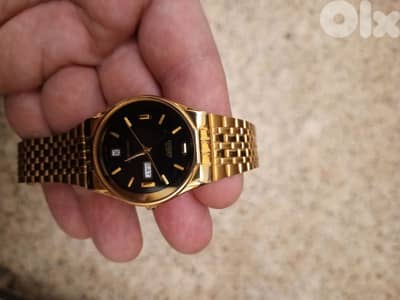 ساعه citizen  QUARTS