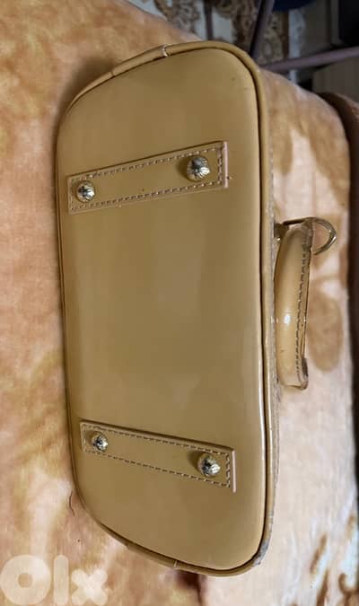 New LV hand bag class A