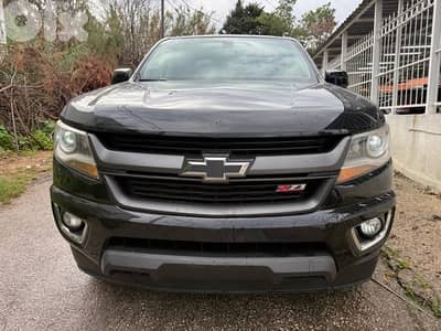 Chevrolet Colorado Z 71 model 2017 super clean!!!