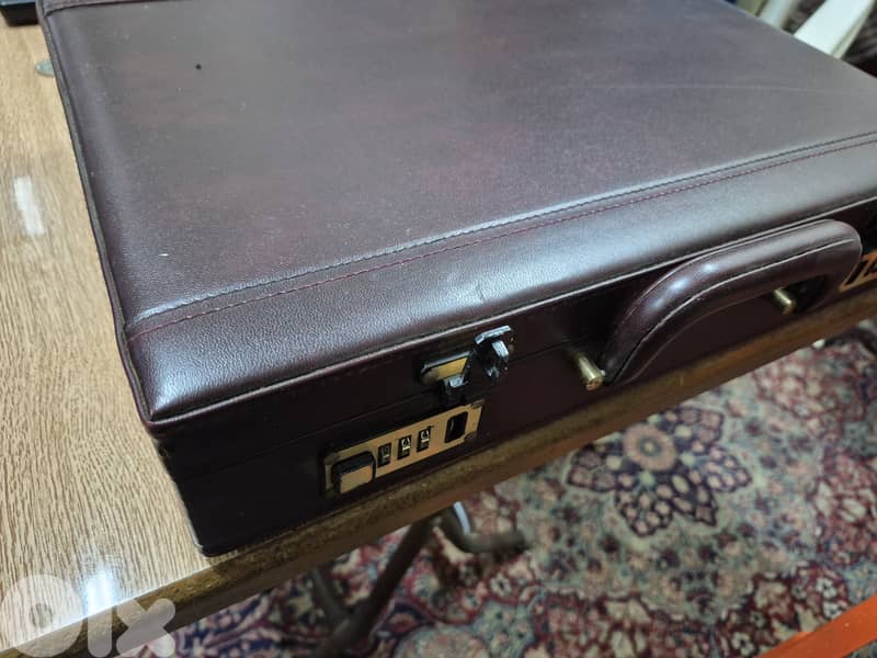 Classic attache-style briefcase 1