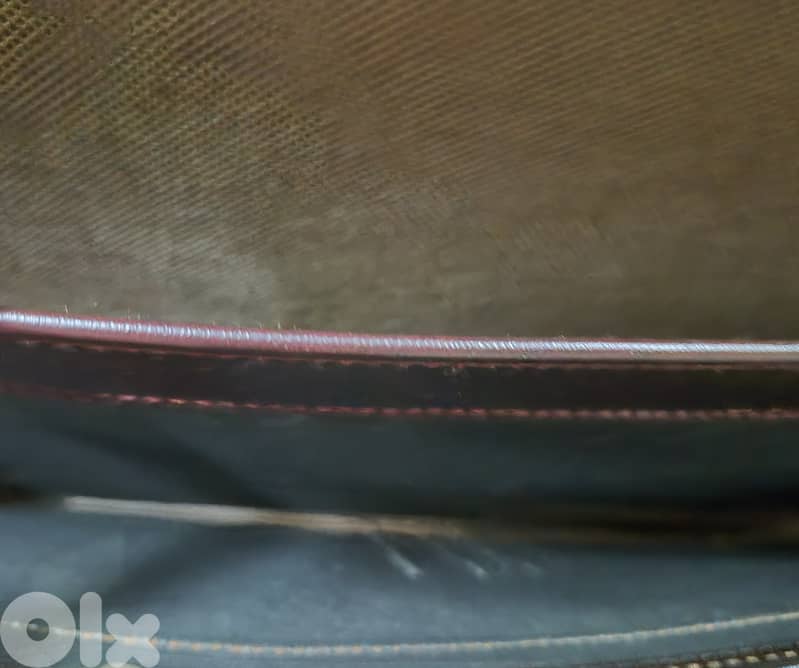 Classic attache-style briefcase 4