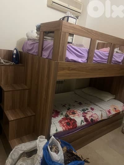 جدد ولا مرة احد نايم عليهم