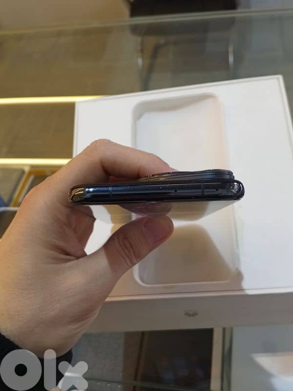 Huawei Pura 70 Ultra 6