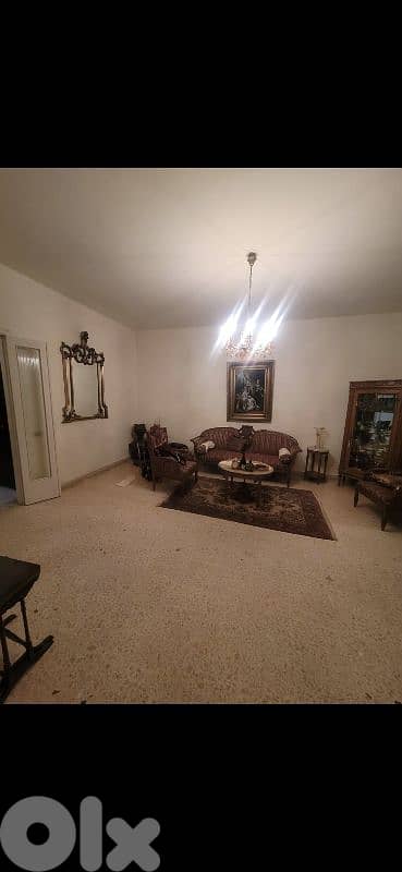 full dining room and full saloon 1