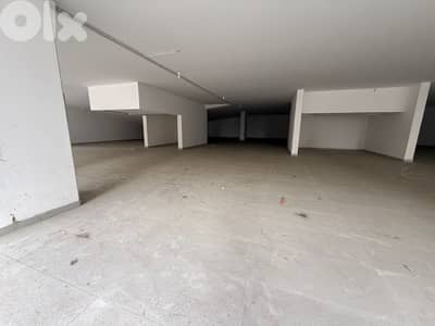 SPACIOUS SHOWROOM IN BIR HASSAN PRIME | HIGH VISIBILITY | JNR-480