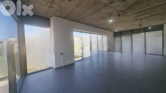 GMC231MAN Office for rent in Antelias - مكتب للإيجار في أنطلياس