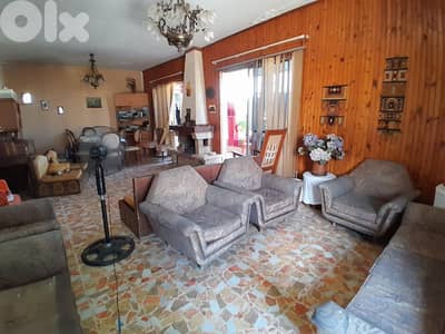 3 BEDROOMS APARTMENT FOR SALE IN AIN EL REMMANEH WITH TERRACE (AR-189)