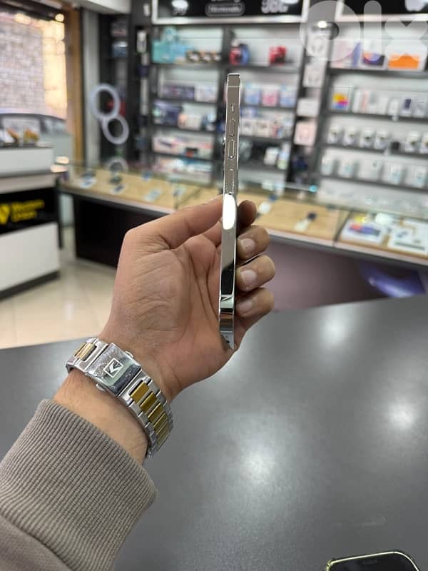 IPHONE 13 PROMAX 1 TERRA OPEN BOX 1