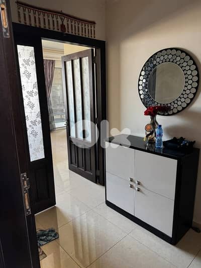 Like new furniture for sale! Hot offer in Zalka