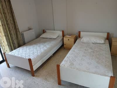 Studio for rent in a girls' dorm