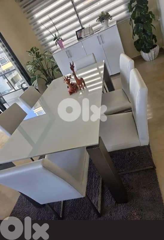 dining room table and chairs 1