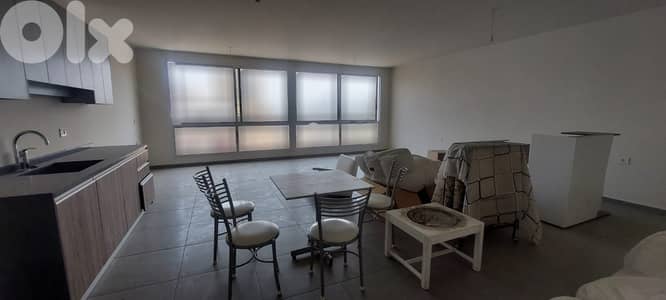 Apartment for Rent in Furn El Chebbak شقة للإيجار في فرن الشباك