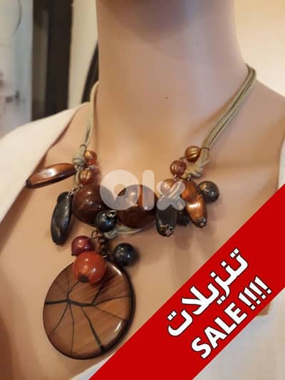Fancy Fashionable Necklace