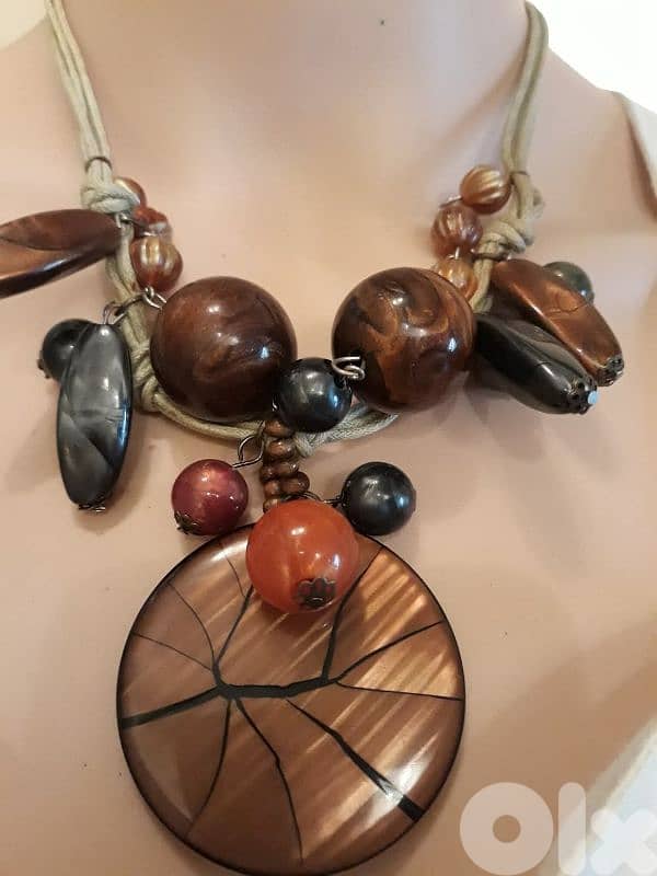 Fancy Fashionable Necklace 3