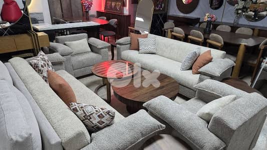 صالون مع صندوق.  salon with box