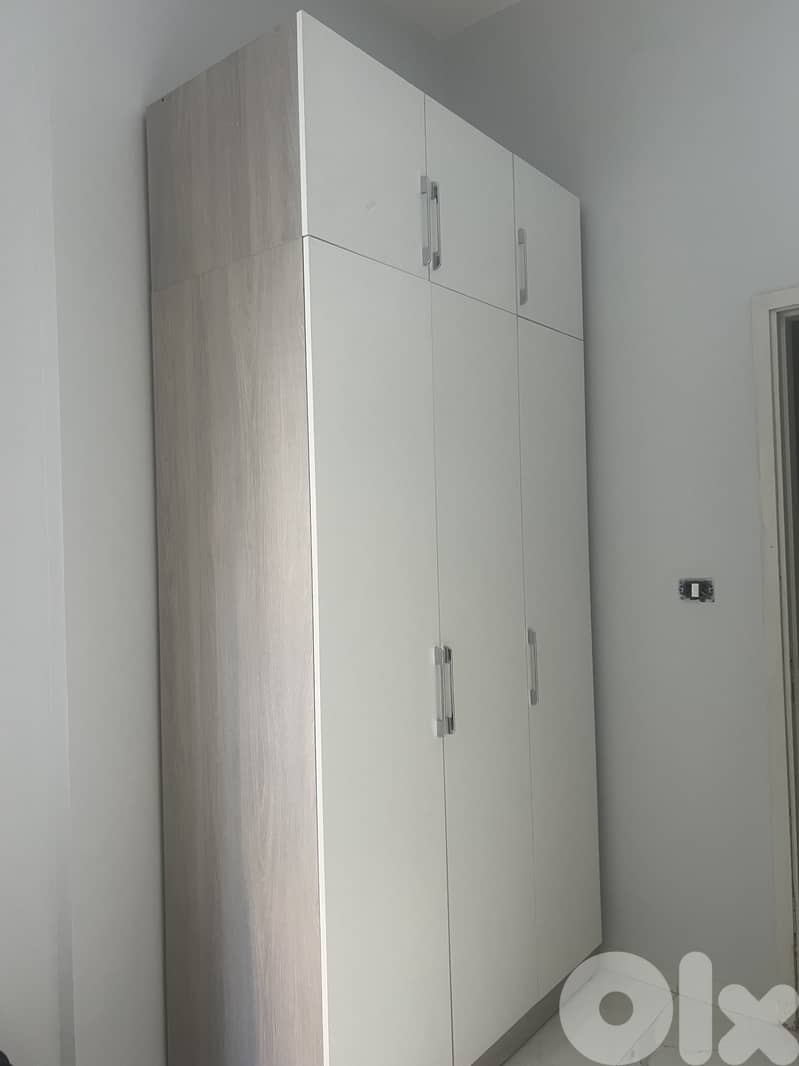 Like New Closet 3 + Table 6