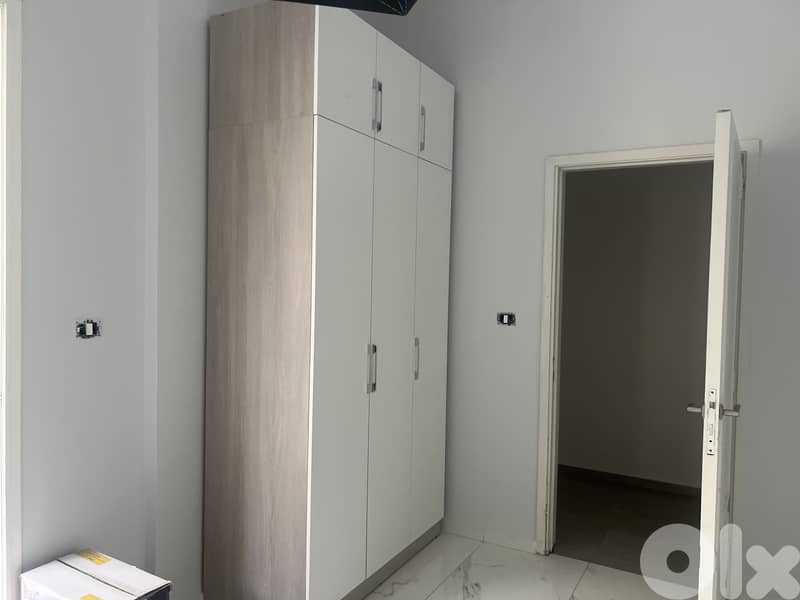 Like New Closet 3 + Table 8