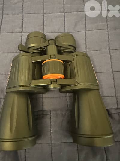 Celestron 30x50 Zoom Binoculars – Excellent Condition